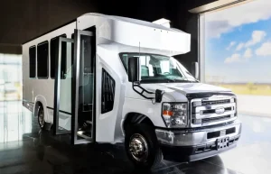 Masters Motors показала маршрутки з алюмінієвим каркасом