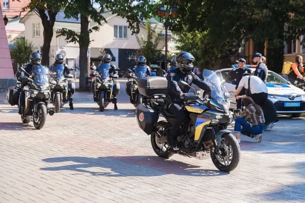 В Виннице патрульная полиция осваивает мотоциклы