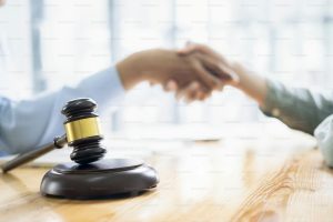 Страховий спір після аварії: мотивована відмова та розмір відшкодування